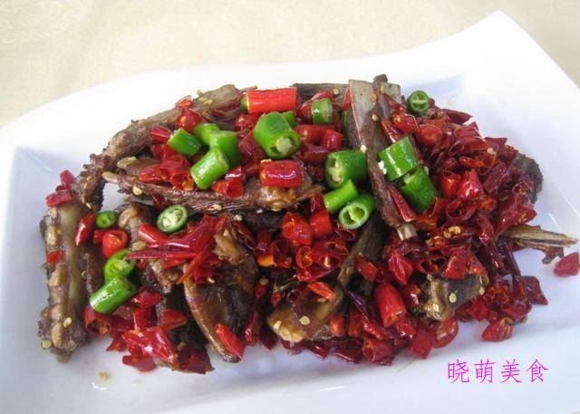 原创肉炖土豆,辣煸肥肠,干煸排骨,孜然五花肉,椒香鸡翅的家常做法