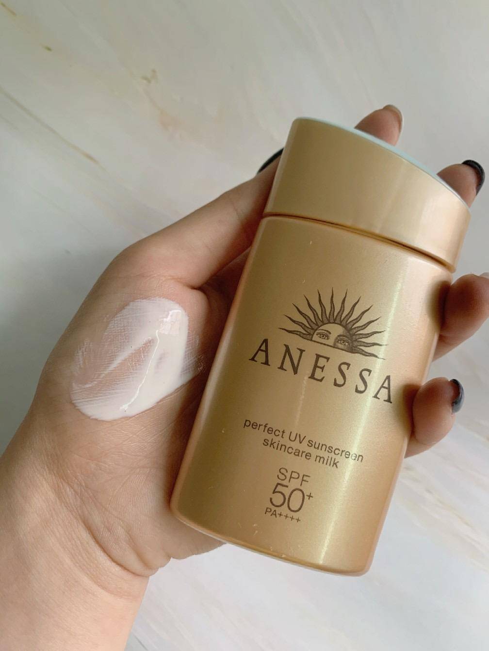 防晒霜|涉水底妆：做好防水基础功课，无所畏惧炎炎夏日