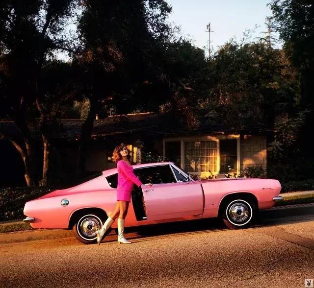 花花公子|欧美老照片中的性感车模