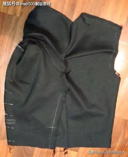 教程|434 扭结裙子纸样及缝制教程