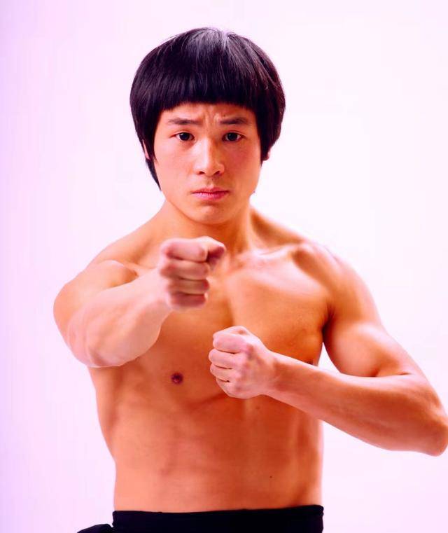 刘信|原创现代李小龙遭痛批！刘信达宿敌：就因为你无耻不要脸了吗