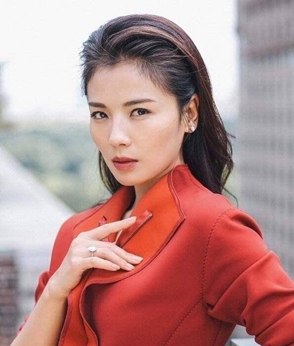 都说上镜胖十斤!可120斤的刘涛为什么上镜只有90斤?