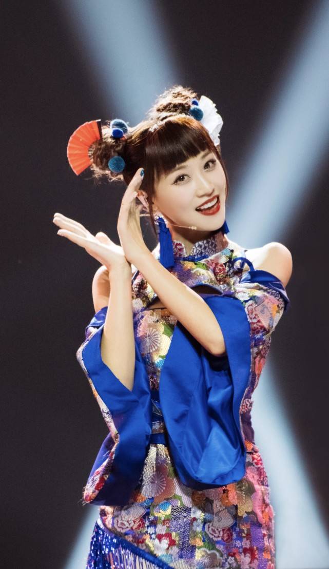 表演|原创为什么说张雨绮眼光好？除了张含韵，她挑伊能静也让人意外