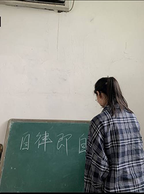 ea20720e93d84790b51b641ca8d7d0a8.jpeg