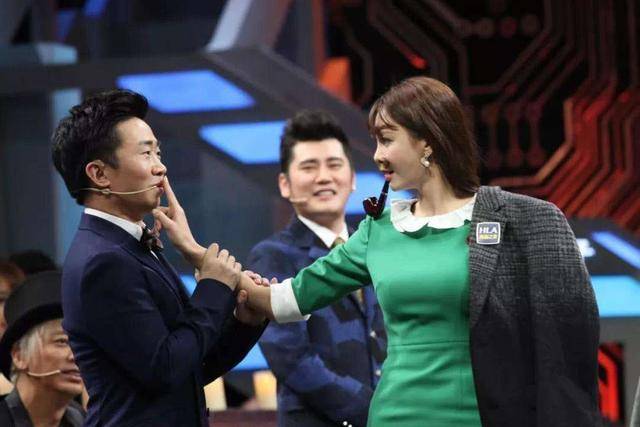 杜海涛|原创沈梦辰晒大腿淤青照，杨迪火速关切询问，杜海涛良久未现身引调侃