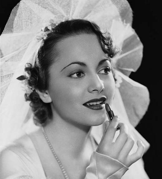 妹妹|原创奥利维亚德哈维兰家中去世，享年104岁，影后姐妹互撕终落幕