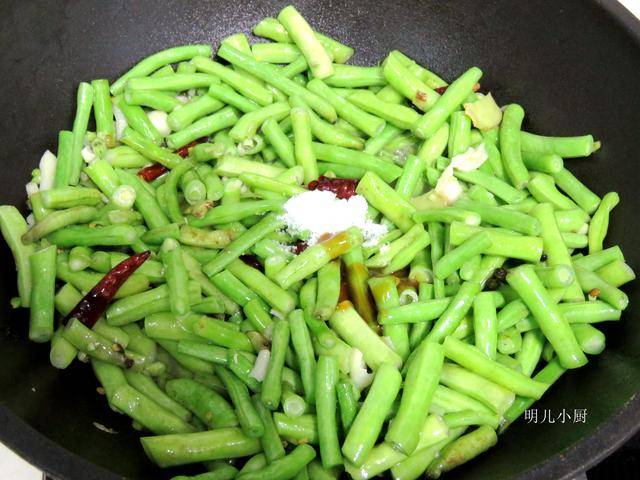 怎么晒干豆角不黄 4ce19ef029514d22b642af468dd24f7f.jpeg