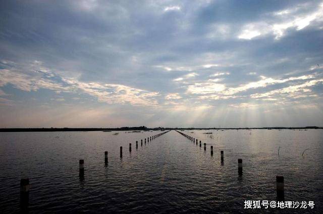 最大的淡水湖鄱阳湖的面积是多少 bd07f89d11714a8e8350dd7eb4858927.jpeg