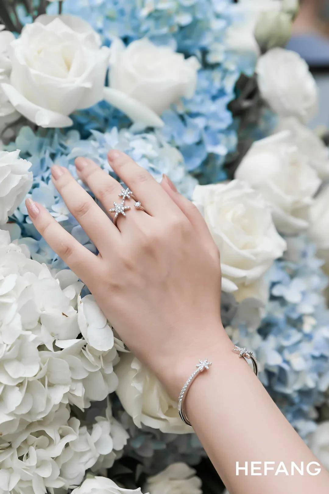 成都|大事件 | HEFANG西南首店，闪耀登陆成都IFS