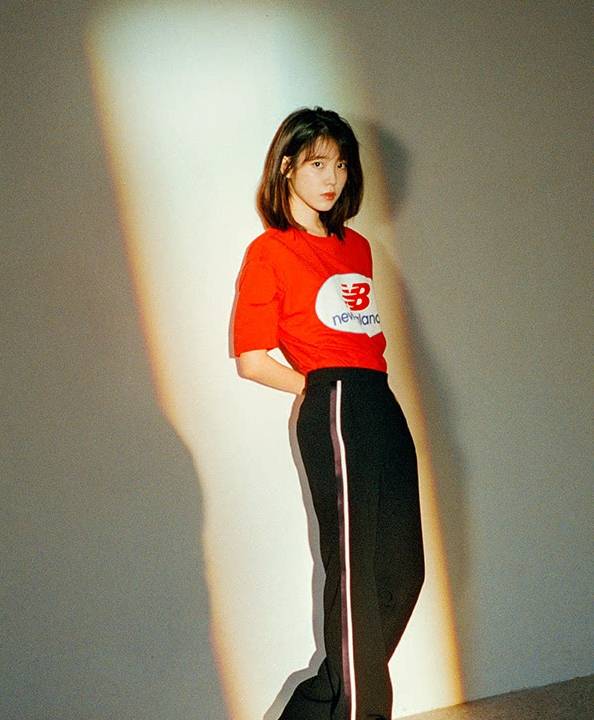 裤子|161cm李知恩不过是穿对一条裤子就腿长180？网友：求同款链接