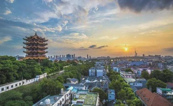 2020年排名前十的定_2020年10月乘用车企业销量排名:吉利/长安/长城前十