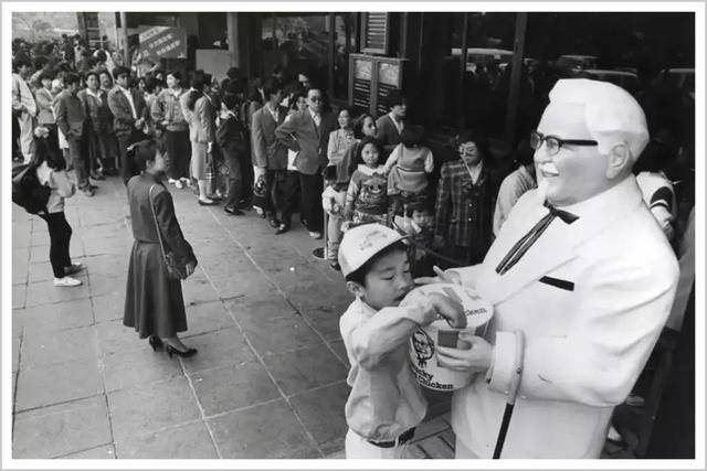 肯德基|原创中国最大餐饮企业，换了3任老板都做不好一家中餐馆