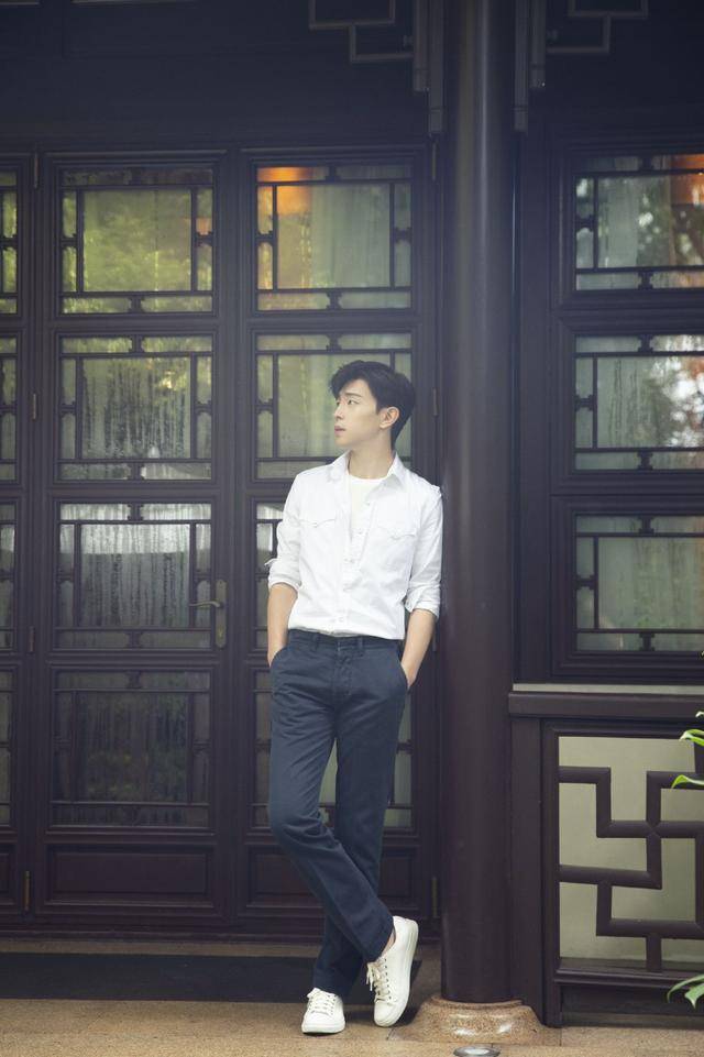 干净利落的男人形象 853da2c525ab4c348ccd5a5a12055b56.jpeg