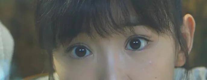 双眼皮|翻了100张照片，才发现她是贵圈换头最失败的女星