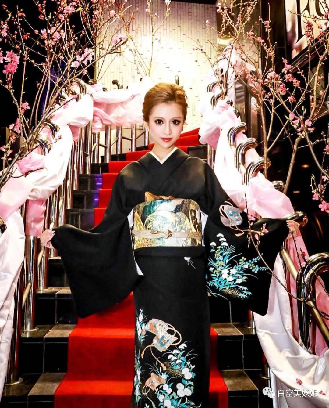 震动|日赚2亿日本第一女公关金盆洗手，震动半个富豪圈…