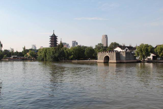 2020年泰州上半年gdp_泰州可胜车间图片(3)