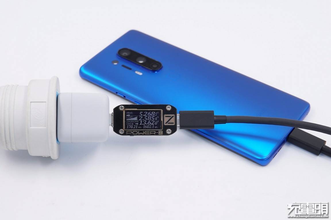 测评盘点|什么是小冰块？UIBI柚比 18W PD充电器评测