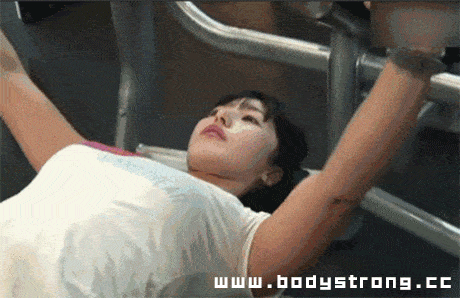 朋友一直盼望着想找一个女朋友,可是老天不负有心人啊,终于给他安排