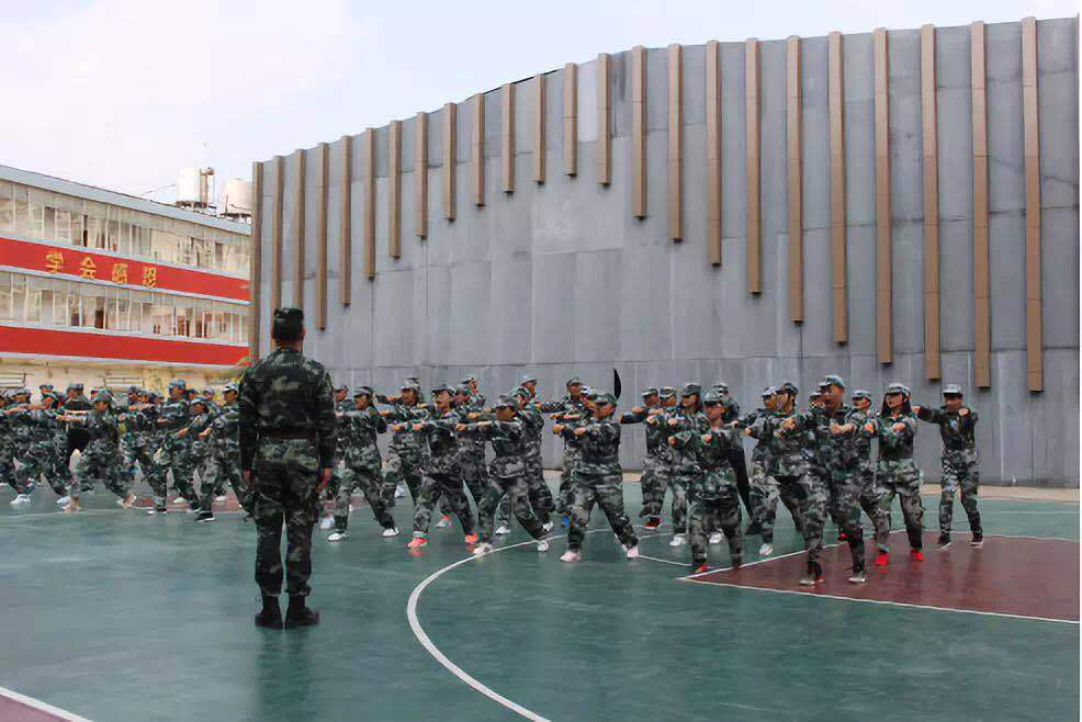 教学|昆明艺卓中学高中欢迎您！（2020）