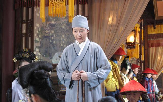 赵千紫|《三十而已》买珠宝的大妈，是樊胜美嫂子，《甄嬛传》静白师太啊