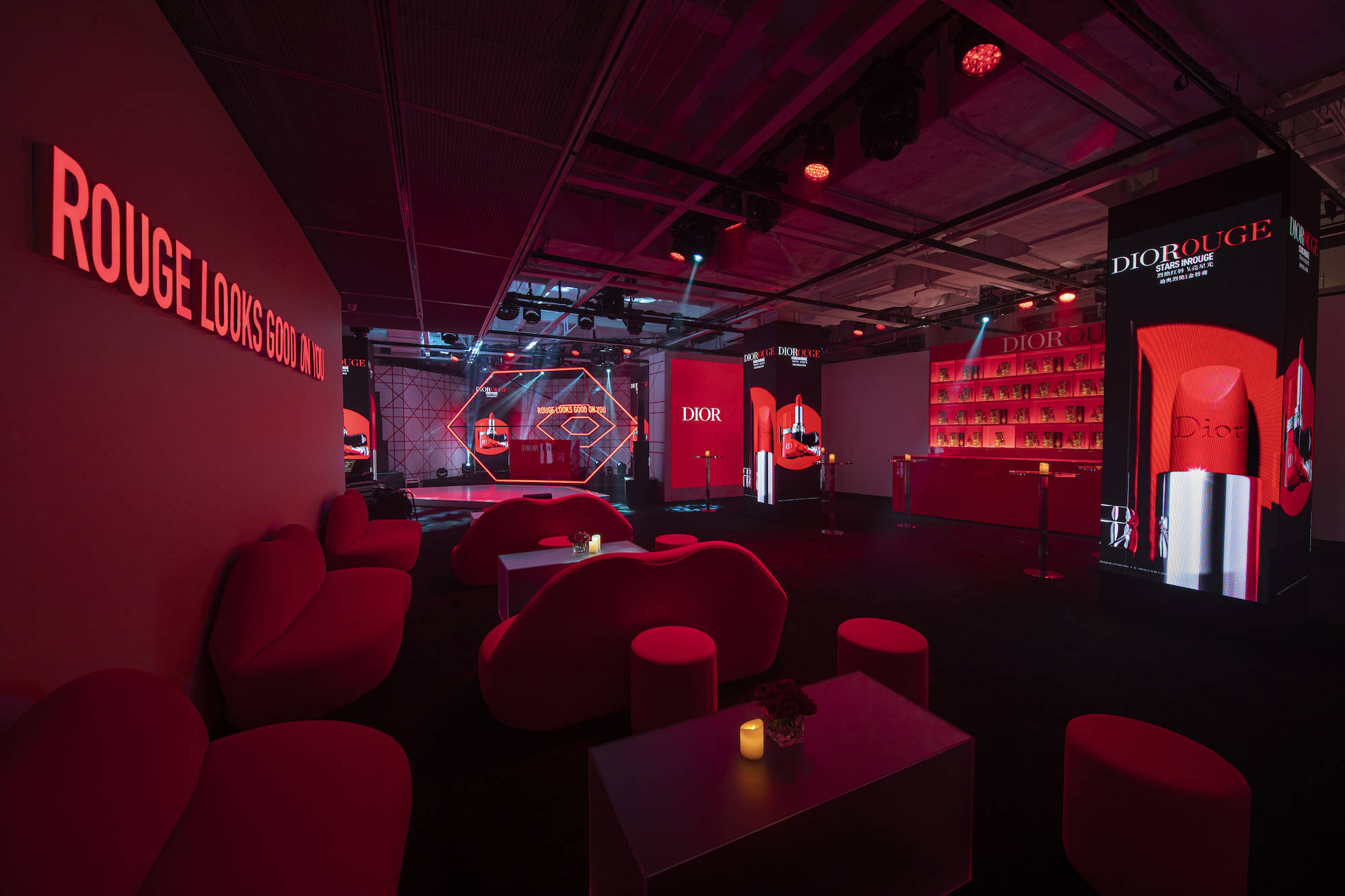 蓝金|王子文、韩东君、毕雯珺等明星共同揭开DIOR迪奥烈艳蓝金唇膏的派对盛宴