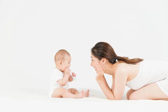 阿姨|聪明妈妈的“保姆经”:教育孩子从培养阿姨开始