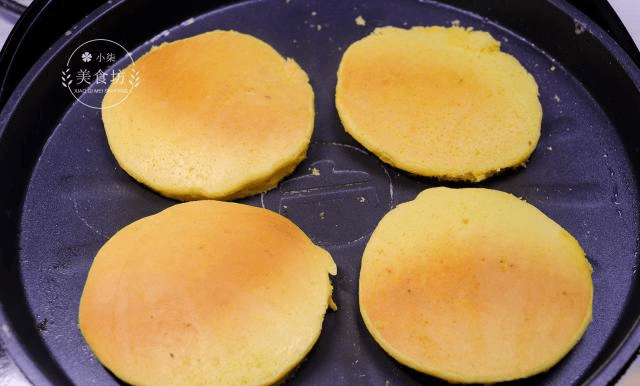 怎么用玉米面做玉米饼 759d0d14eb13436490a7304e891dc2c3.png