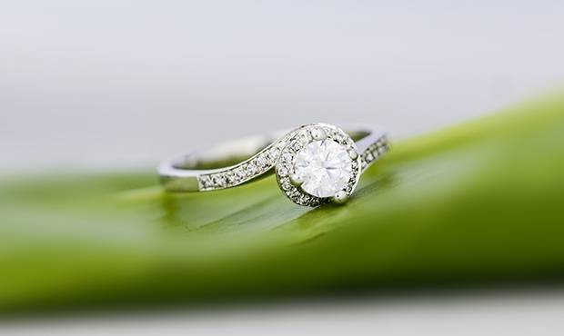 求婚戒指买多贵的 a58ce92788724b77974020687e3f20e6.jpeg