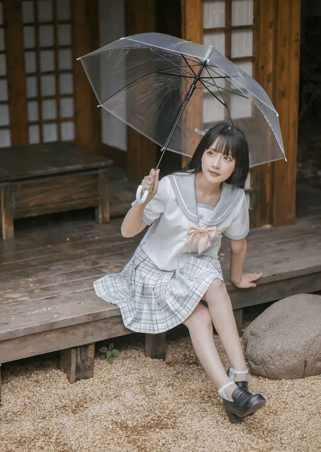 jk少女,梅雨时节,记得带伞出行