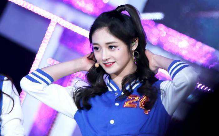 徐璐|瓜子脸、圆脸已经过时了，倪妮徐璐的方脸才是现在最流行的高级脸