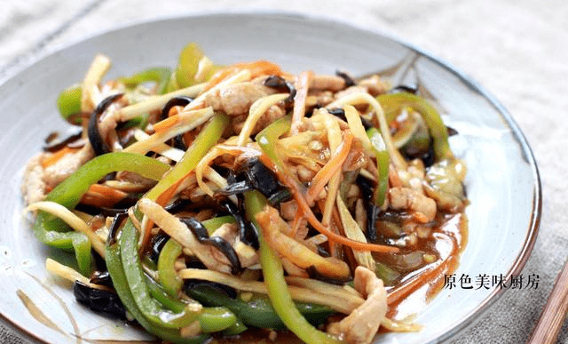 鱼香肉丝家常做法不油不辣 27aa5ce834644cecb2925865645345fc.png