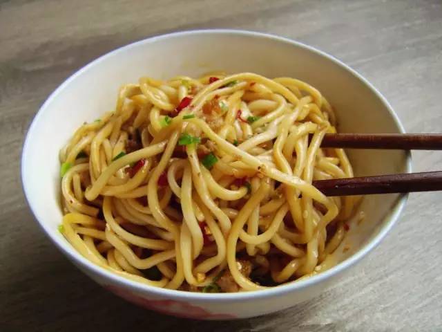 炒什么菜最适合拌面 34c3ca97fcaa40188e44f39e4341ef0f.jpeg