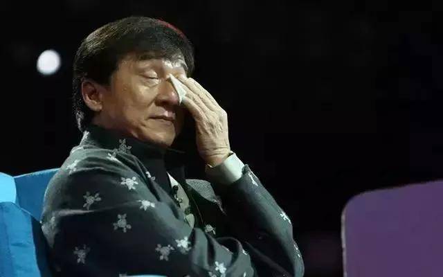 原创武汉协和医院护士坠楼去世：天不渡人，人需自渡