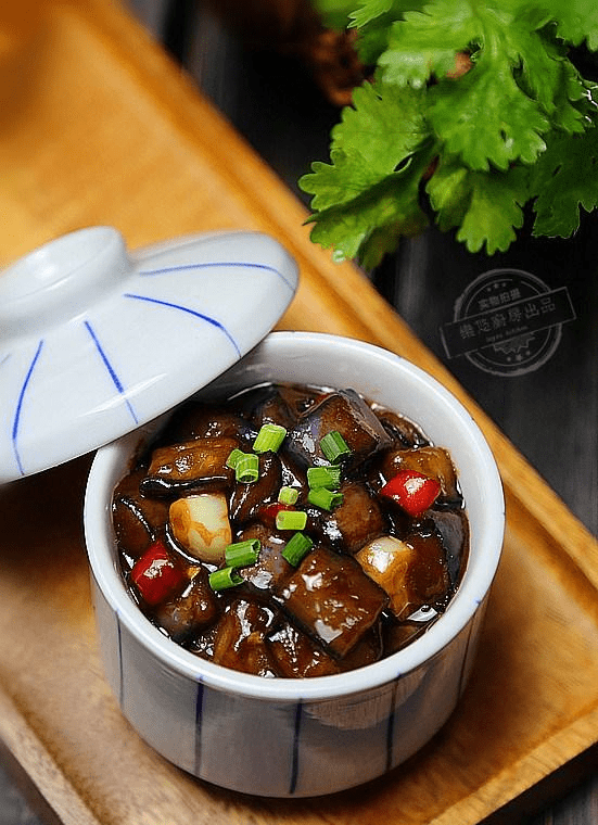 烧什么菜要放芝麻 e5439b1e332e49e989ef96dd4bd6a4c5.png