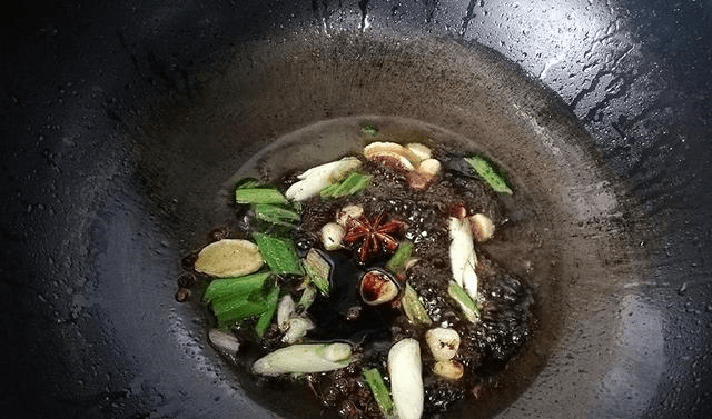黑鱼怎么炖好吃又嫩视频 ed12a675079a49c2a62720502472064a.png
