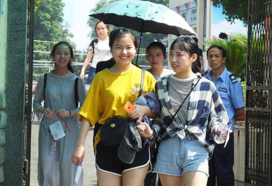 原创最惨校长：高考输出低分被喊下课，家长：他搞素质教育不抓学习！