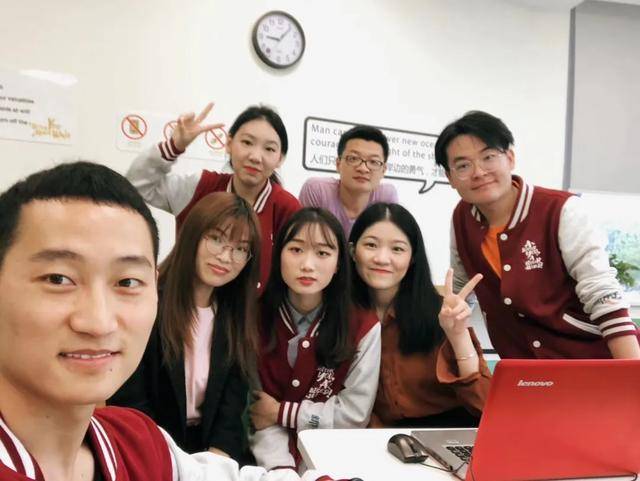 高三|她凭什么把一个又一个高三学子送入名校？曾经的“差生”