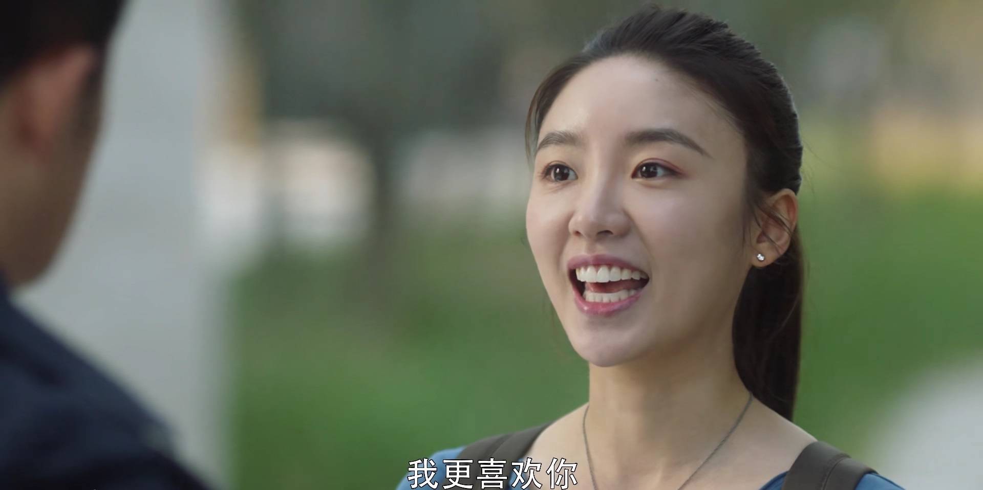 林有有剧中激吻许幻山被骂惨！与许志安车内激