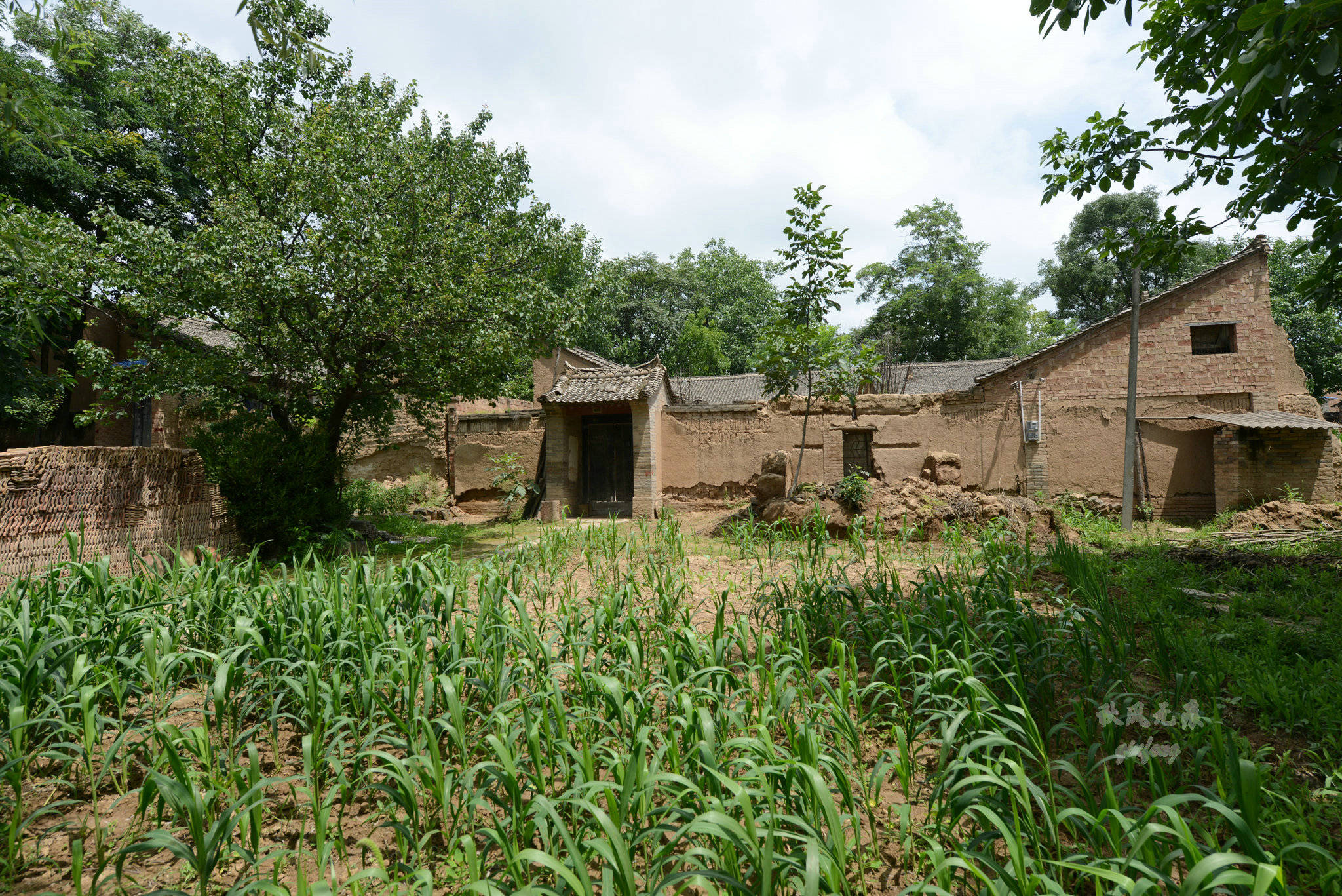 黄土地(|隐在旬邑黄土地上“宫殿”，历时四十三年建成，叙述着清代秦商的奢华