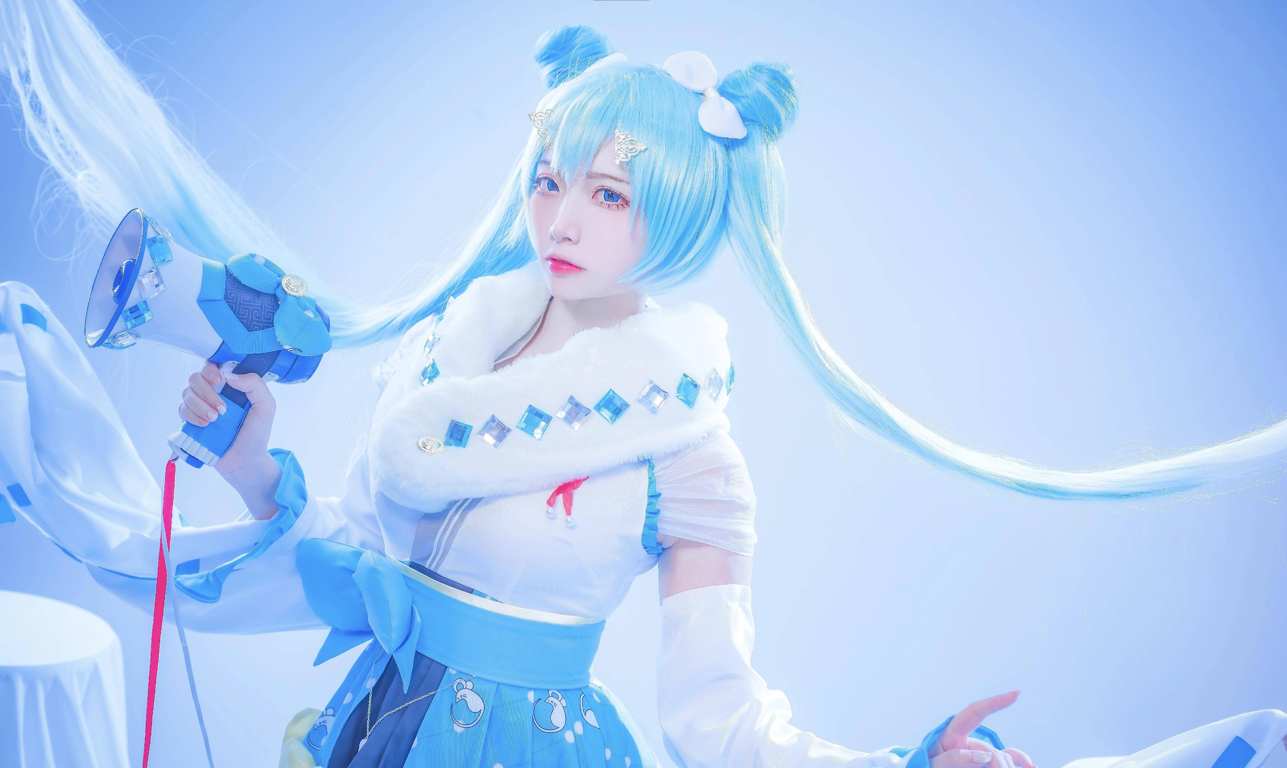 cosplay初音未来二佐