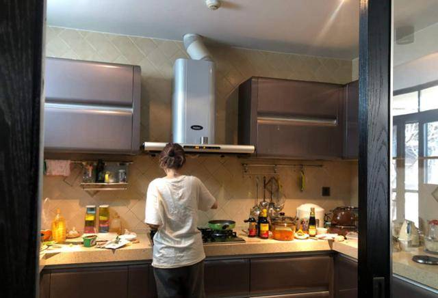 周扬青|FR2为周扬青打造专属“人物Tee”！罗志祥终究是高攀了