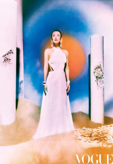 金九|章子怡再拿金九封面,戴5亿珠宝扮女神