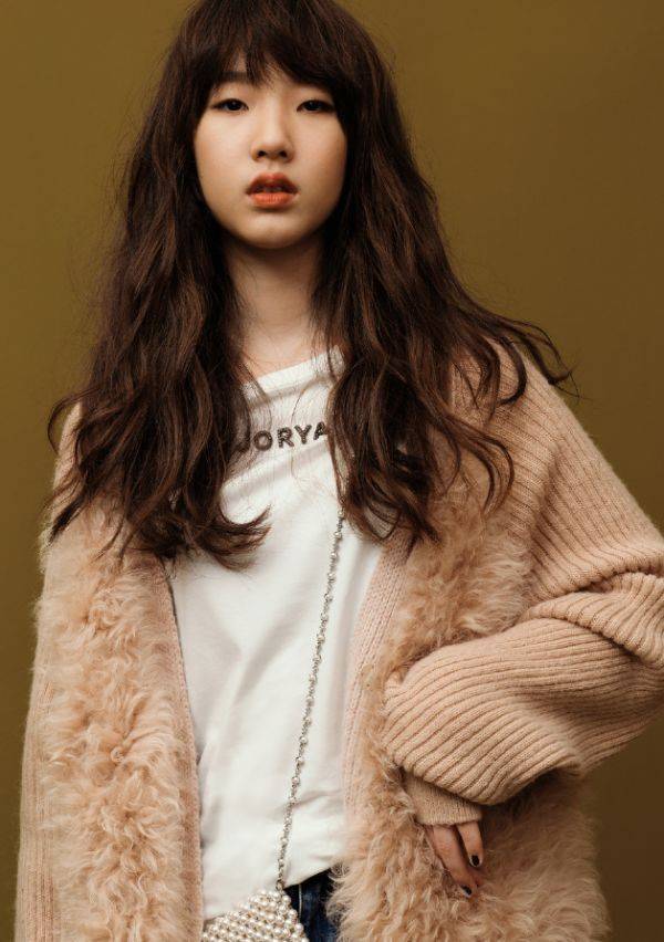 形象|小S大女儿正式入圈！14岁许曦文拥有“超模脸”，看着比大S还美