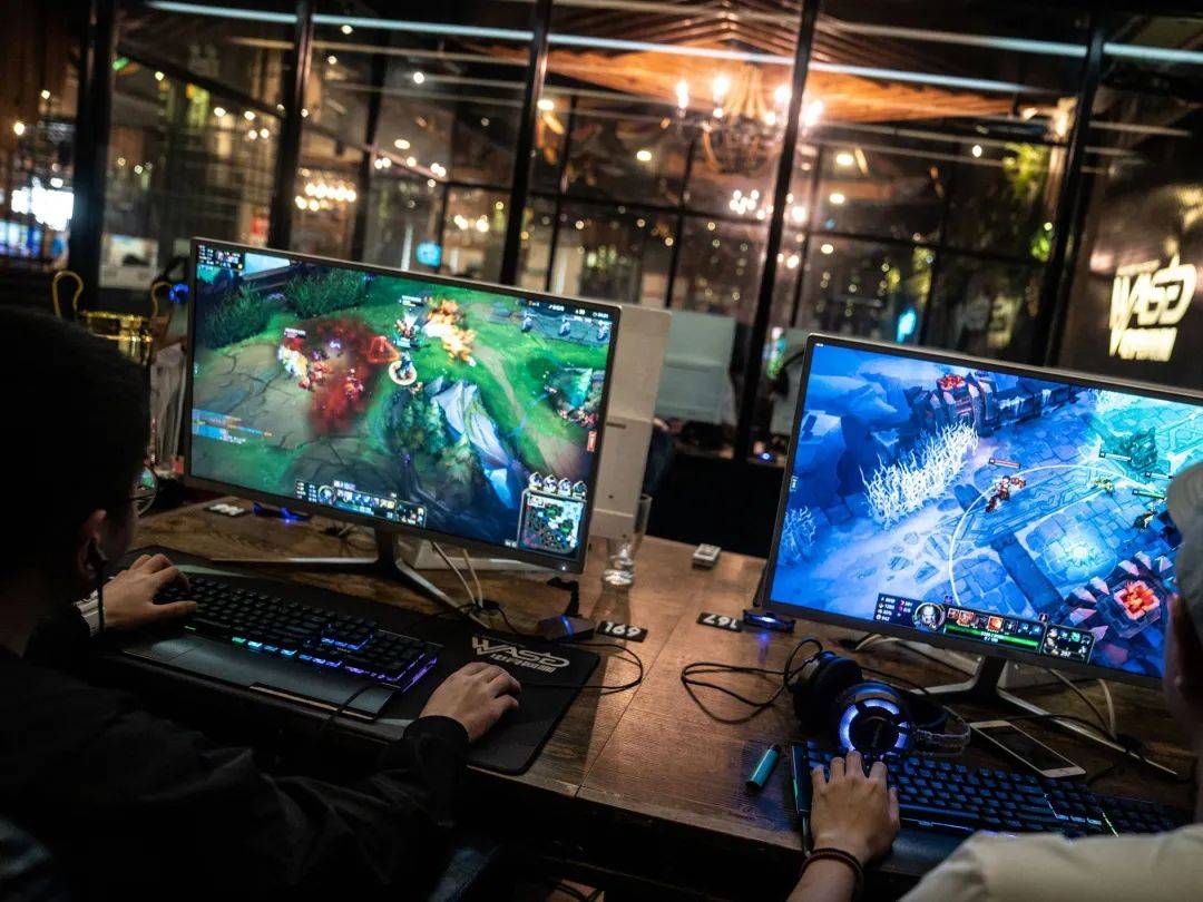 数学|【高校数学邦】我的专业，真的不是干这个的！