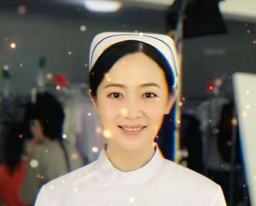 另辟蹊径要复出|另辟蹊径要复出?黄海波罕见与妻子秀恩爱