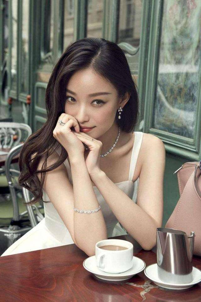 发型|方脸适合什么发型?Tony老师看完都哭了