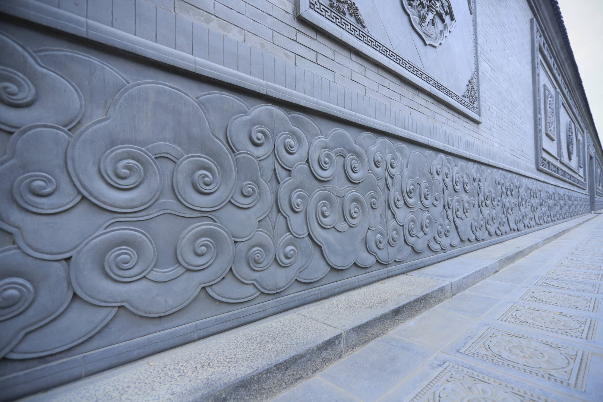 中式小合院里的砖雕装饰,喜欢可以借鉴收藏.