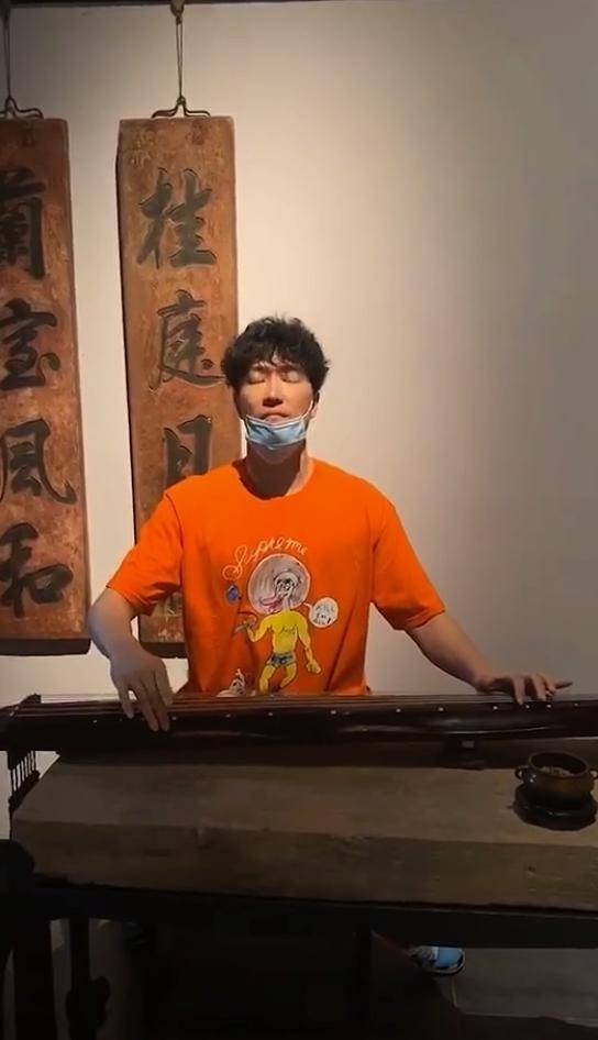 刘翔疑度假散心，与娇妻半年无互动，前妻葛天