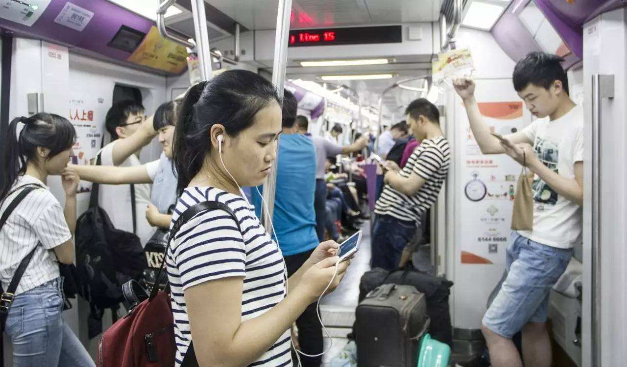 华为|“穷人”用苹果，“富人”用华为？数据分析来了！你怎么看？