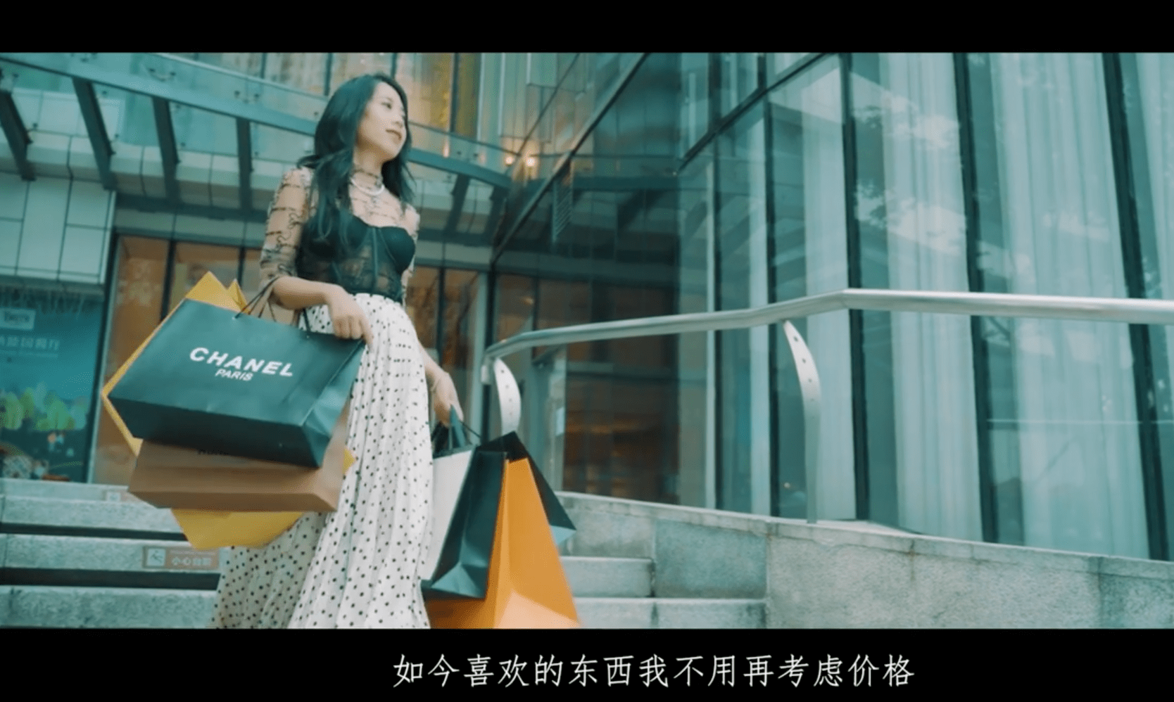 品牌|妙季品牌创始人龚文卷成为老赖后高调做活动招商炫富